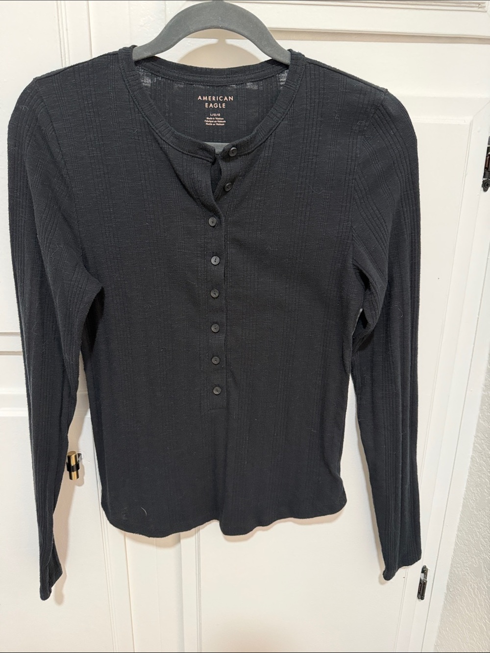 American Eagle Outfitters Black Long-Sleeve Henley Ribbed Top